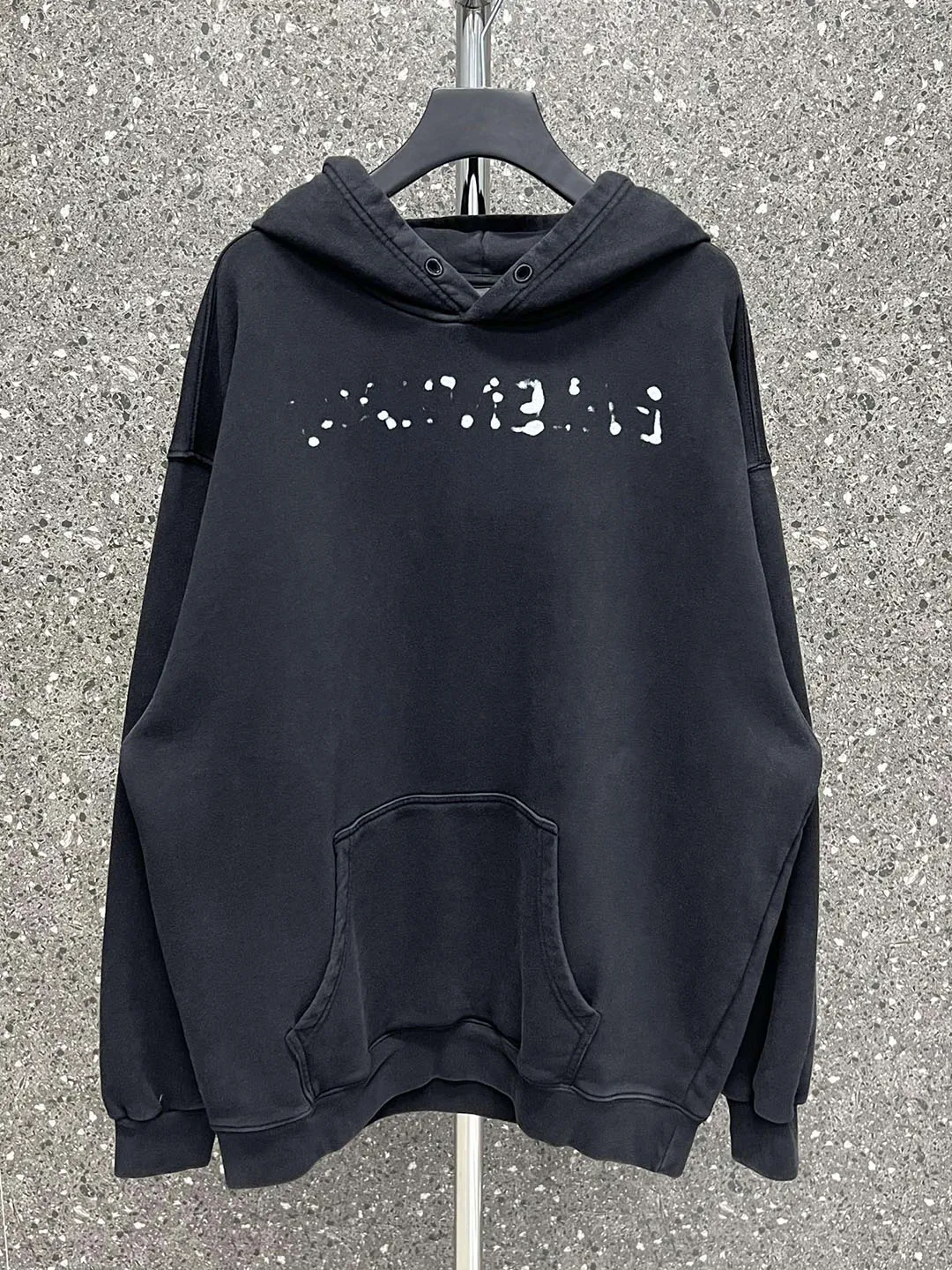 

Лучшая версия худи унисекс с ручным рисунком размытая Толстовка большого размера с выцветающим черным винтажным капюшоном для мужчин и женщин