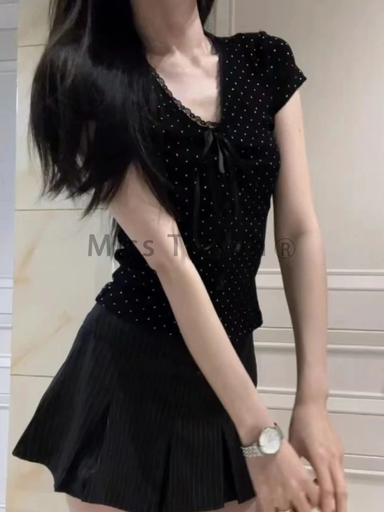 Женская кружевная футболка с коротким рукавом и V-образным вырезом