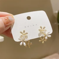 new korea fashion designer crystal pearl stud earring sweet flower stud earrings party jewelry for women temperament accessories
