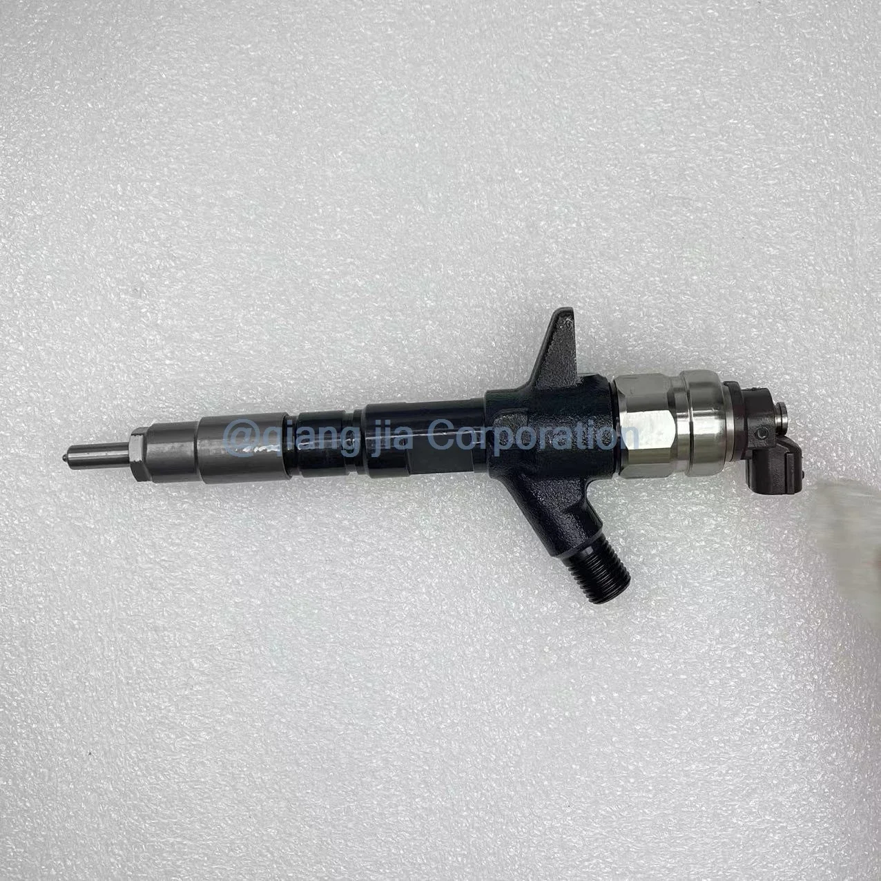 ВЫСОКОКАЧЕСТВЕННЫЙ НОВЫЙ ДИЗЕЛЬНЫЙ ТОПЛИВНЫЙ ИНЖЕКТОР 095000 -5550 33800-45700 ДЛЯ