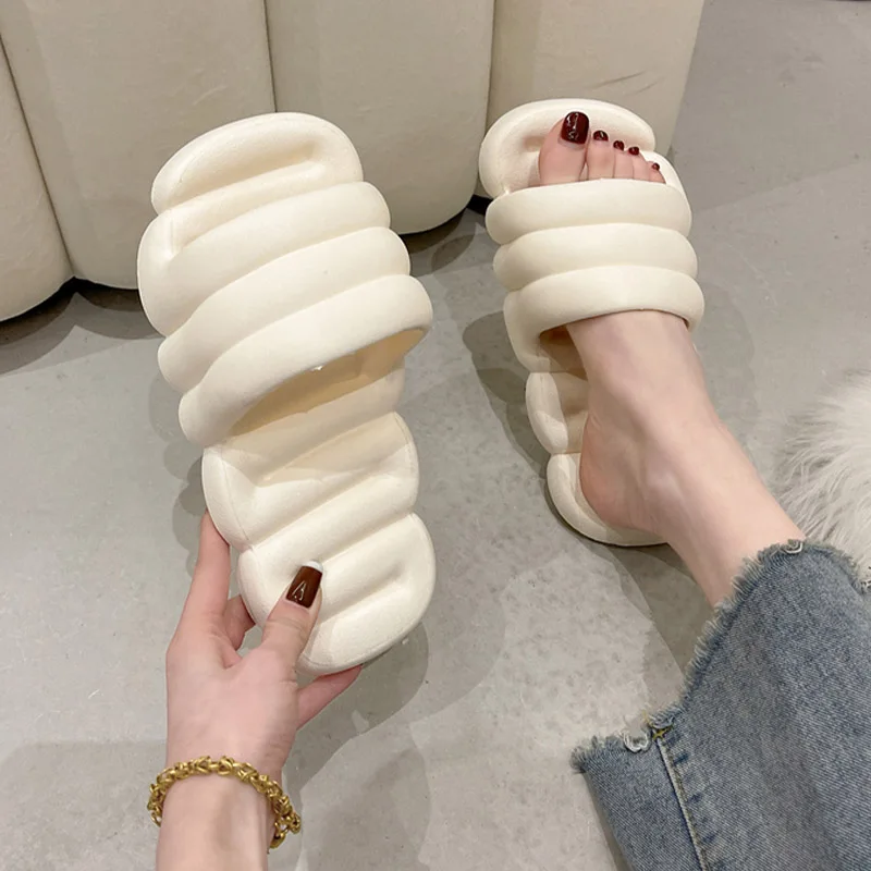 

Women Sandals 2022 Summer New Flats Slippers Open Toe Indoor Flip Flops Soft Light Beach Shoes Designer Walking Slingback Slides