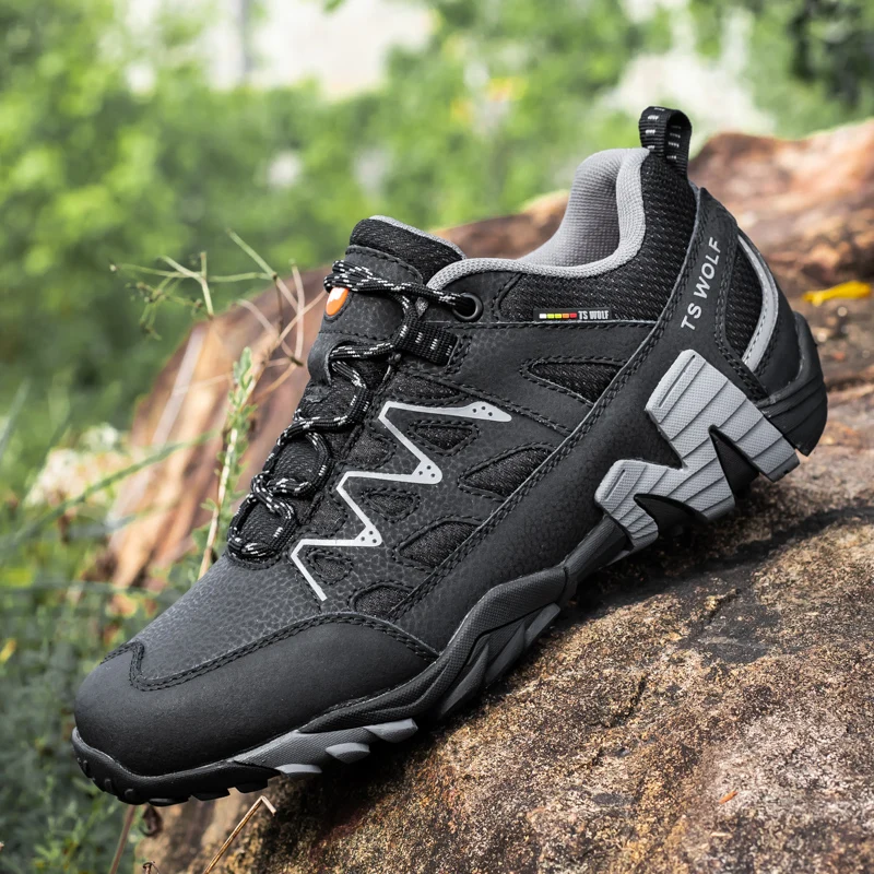 

Genuine Leather Waterproof Outdoor Couple Hiking Shoes High Quality Men Mountain Climbing Trekking Boots Non-slip Women Sneakers