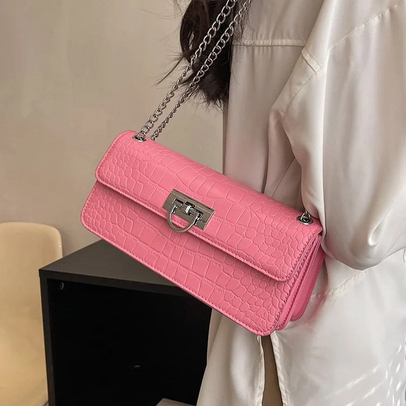 

Сумка через плечо для женщин 2023 Весенняя трендовая Женская однотонная простая Женская дорожная сумка на цепочке и кошельки