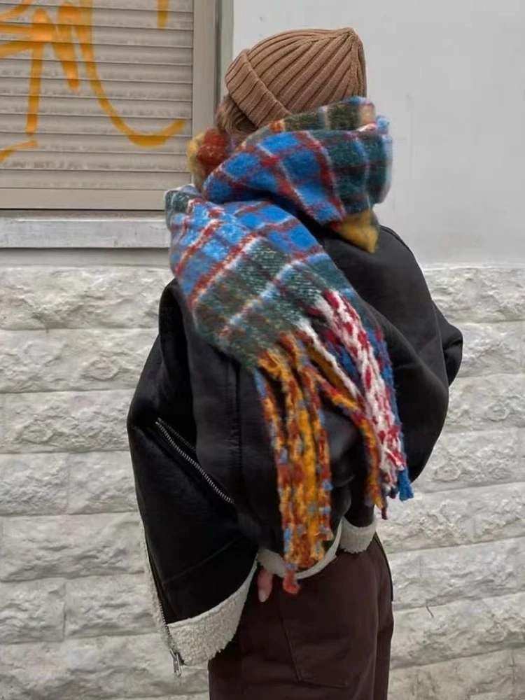 

2022 New Retro Rainbow Plaid Scarf Women Winter Korean Mohair Scarf Female Thickened Necks Warm Student Shawl