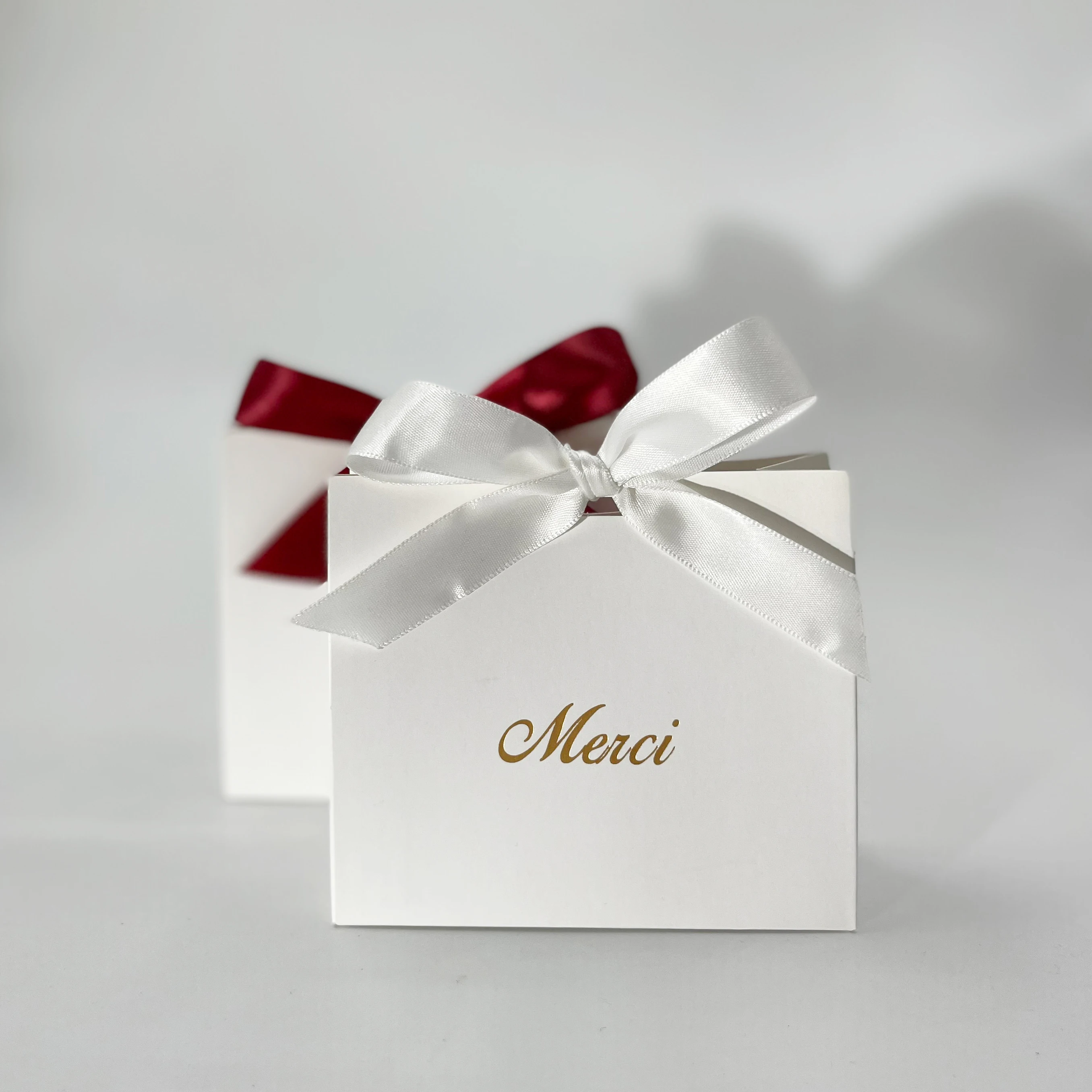 Mini boîte à bonbons blanche  emballage cadeau pour fête prénatale  sacs à bonbons pour faveurs de
