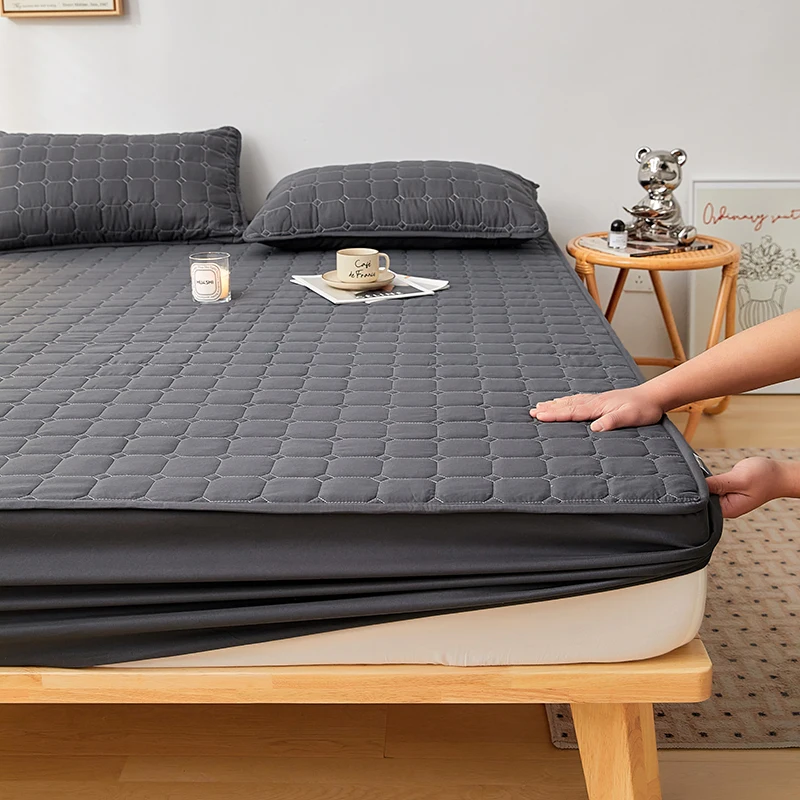 

3pcs Thickened Quilted Cotton Bedding Set with 1pc Fitted Sheet and 2pcs Pillowcases Dustproof Mattress Protector Soft Bed Cover