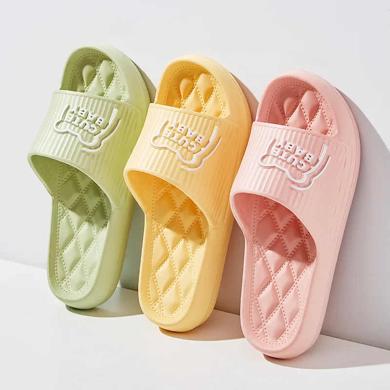 

2023 Home Slippers Indoor Mute Soft-soled Flip Flops Summer Slippers Thick Platform Sandals Women Summer Couple Non-slip Slipper