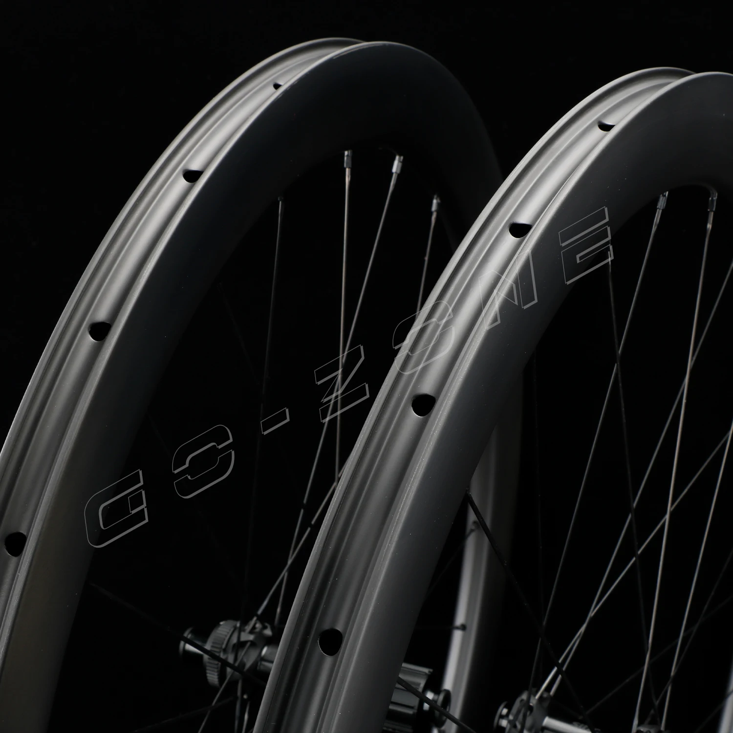 700c Гравийные 30 мм карбоновые дисковые колеса DT 180 Super Light 1275g Sapim CX Ray / Pillar 1420 Clincher