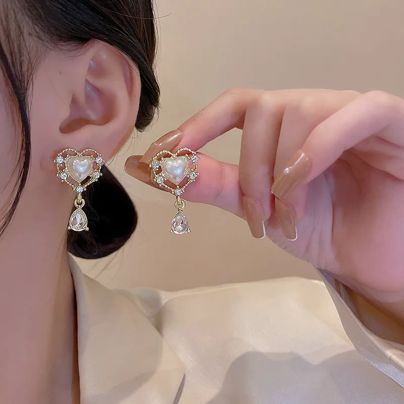

New Pearl Love Earrings for Women Small Group Design Sense Zircon Water Drop Earrings Personality Earrings Fashion Jewelry Gift