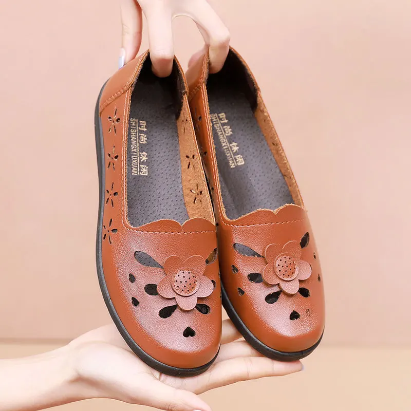 Hollow-out Women Flats Soft Moccasins Leather Woman Loafers Shoes Luxury Women Soft Bottom Spring Summer Casual Shoes