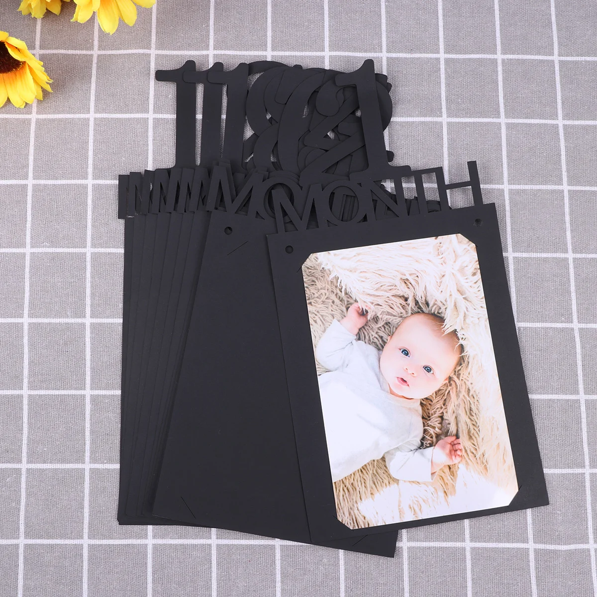 

1 Pc Photo Banner Black Retro Paper Frame Photo Show Party Supply for Garden School