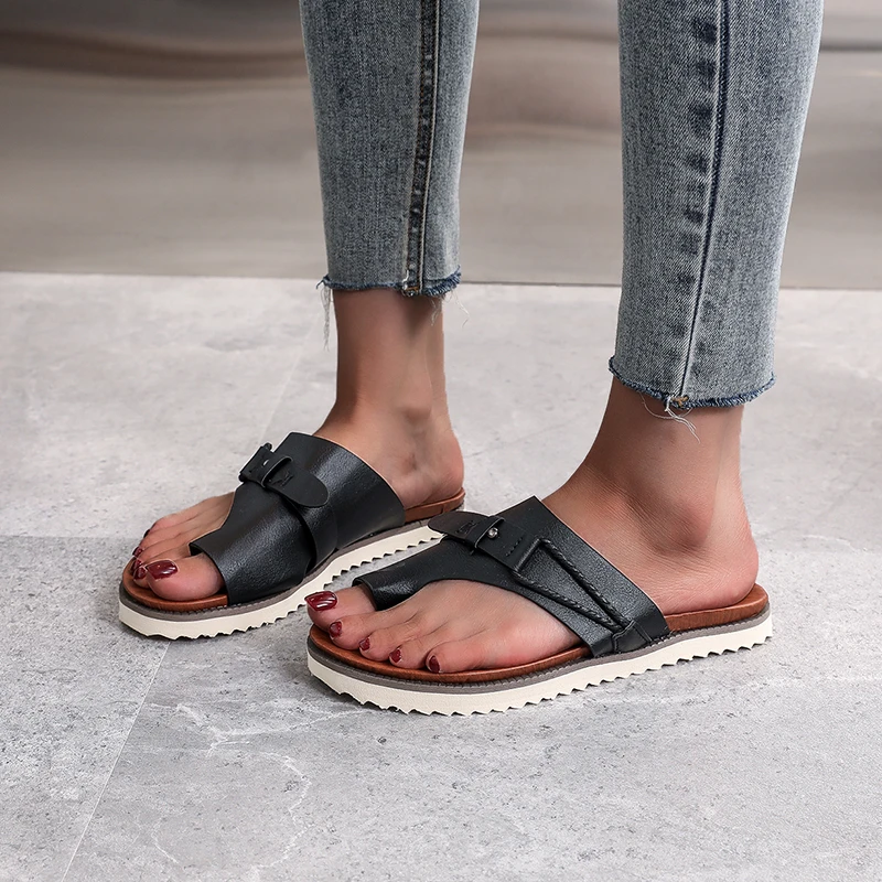 

Sandals female 2022 summer new style set head rivet belt buckle large size flat Roman slippers female women shoes