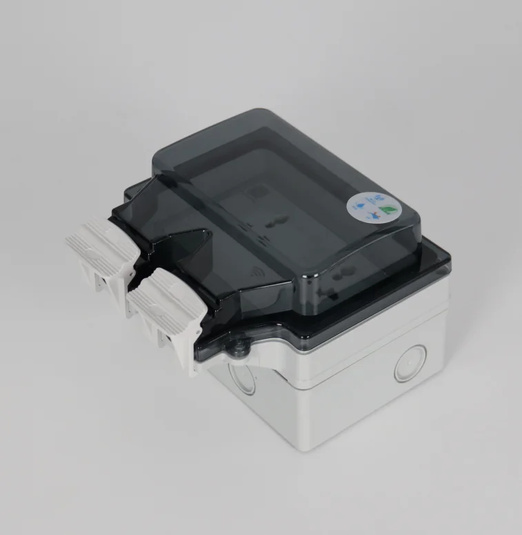 1 переключатель 2 розетки наружные водонепроницаемые универсальная стандартная