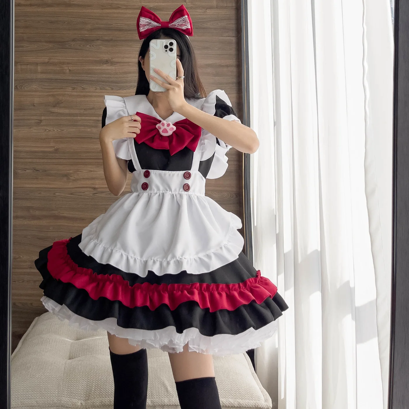 

Cute Anime Role Play Women's Maid Outfits Set Kawaii Cat Claw Bowknot Lolita Cosplay Two-Dimensional Girlish Gothic Maid Costume