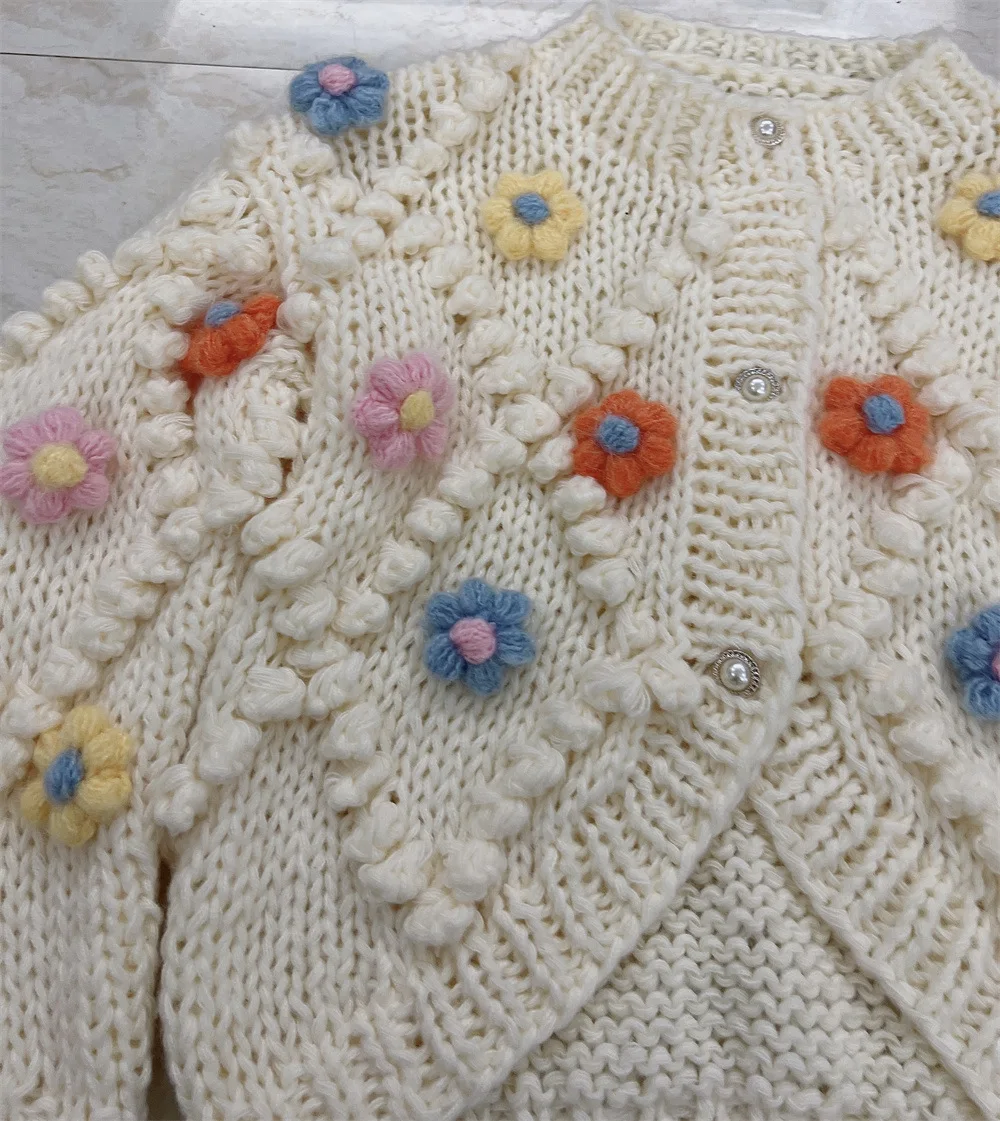 Autumn and Winter New Three-Dimensional Flower Cardigan Sweater Women's Diamond Single-Breasted Flower Decoration Coat Tide