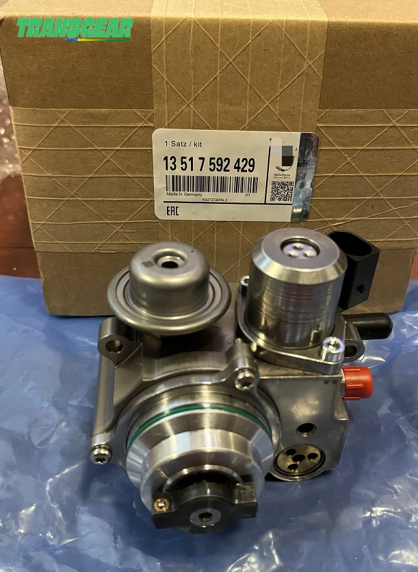 13517592429 Оригинальный новый масляный топливный насос высокого давления 200P