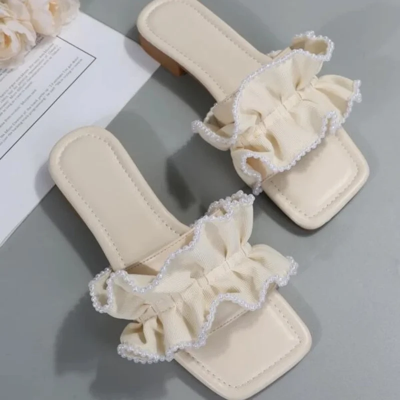 Women's Faux Pearl Decor Ruffle Trim Slides Fashion Casual Sweet Outdoor Flats Slippers Summer Open Toe Sandals Cute Pumps Shoes