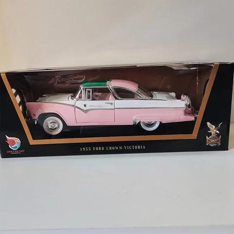 WELLY Ford Crown Victoria 1:18 металлическая модель