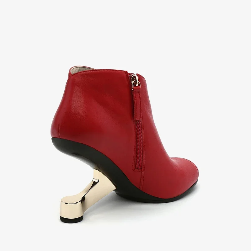 Осенние женские ботинки на странном каблуке 8 см. Женские ботильоны высоком