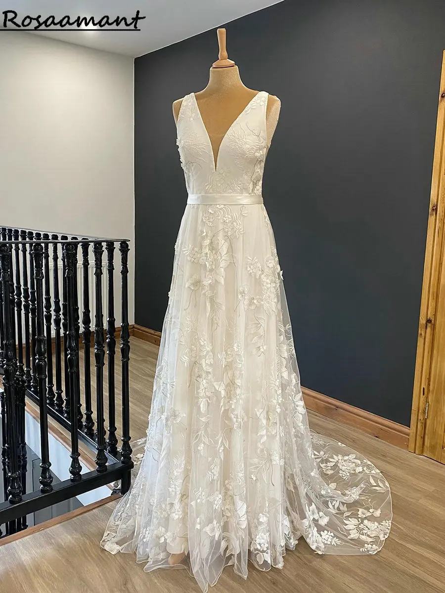 

Real Image V-Neck Sleeveless Wedding Dresses A-Line 3D Flowers Appliques Lace Boho Country Bridal Gowns