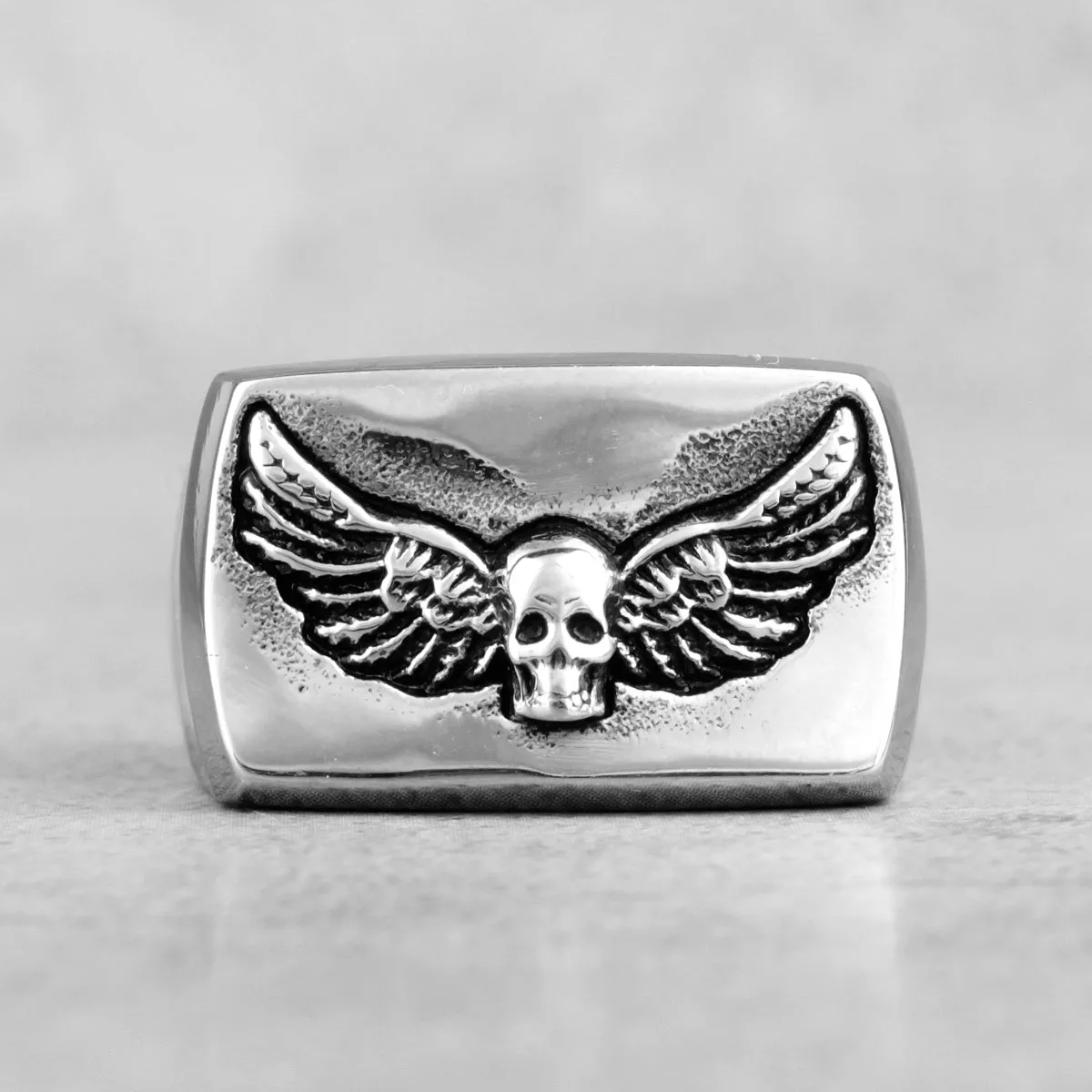 

Gothic Vintage Skull Wings Stainless Steel Mens Rings Punk Cool for Male Boyfriend Biker Jewelry Creativity Gift Wholesale
