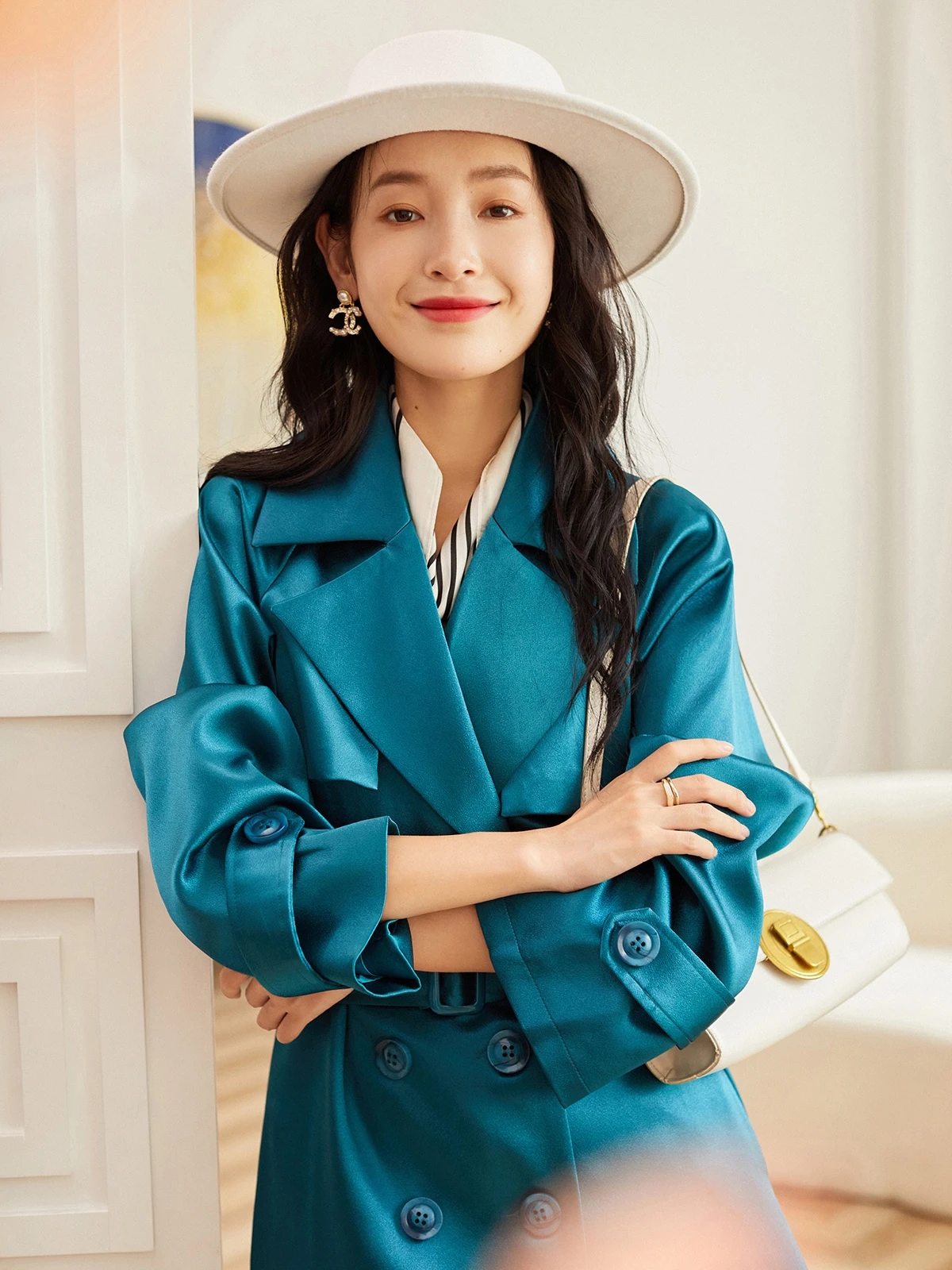 Тренчкот женский однотонный модный приталенный синий тренчкот с птицами верхняя