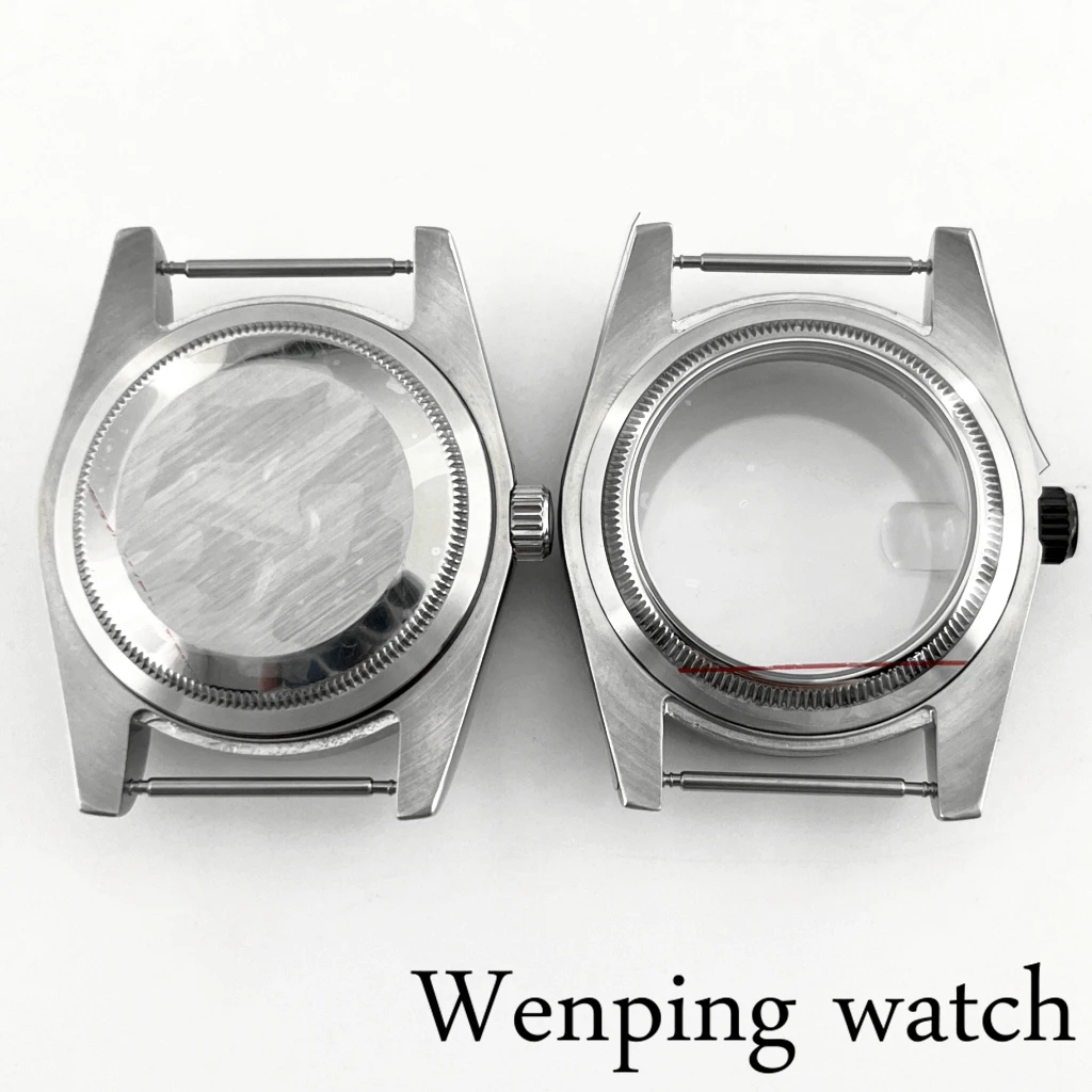 Часы с круглым кольцом и сапфировым стеклом 36/39 мм