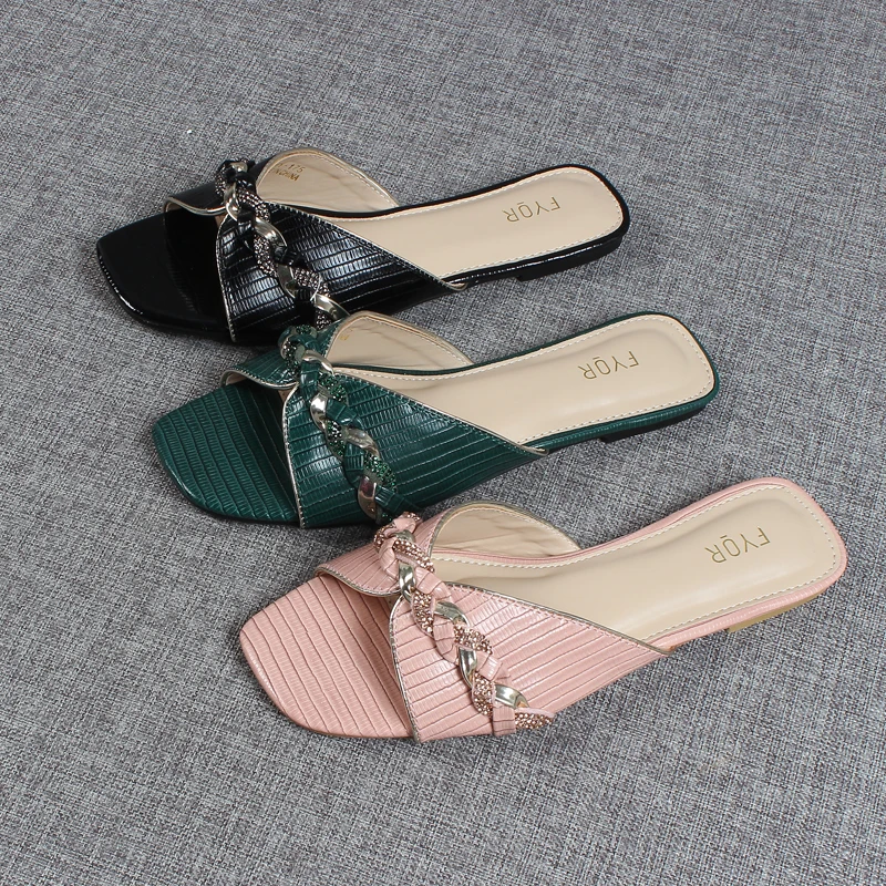 

Slippers Women Summer Shoes Slides Jelly Flip Flops Female Tap Pantofle Big Size Fashion Glitter Flat Hawaiian 2022 Luxury PU Ba