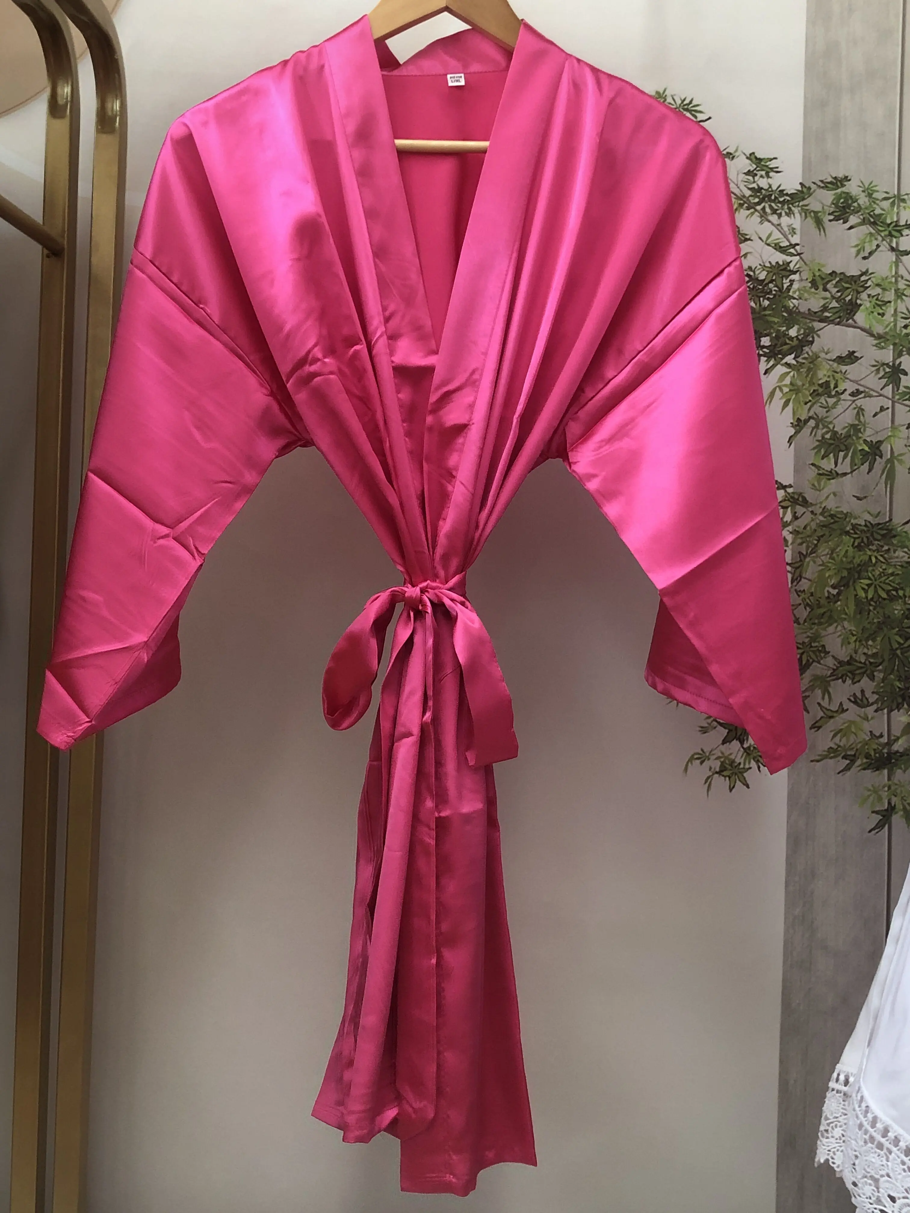 New Hot Pink Bridal Robes Night Dress Satin Silk Bride Robe Wedding Robe Bride Bridesmaid Dressing Gown Bridesmaid White Robes