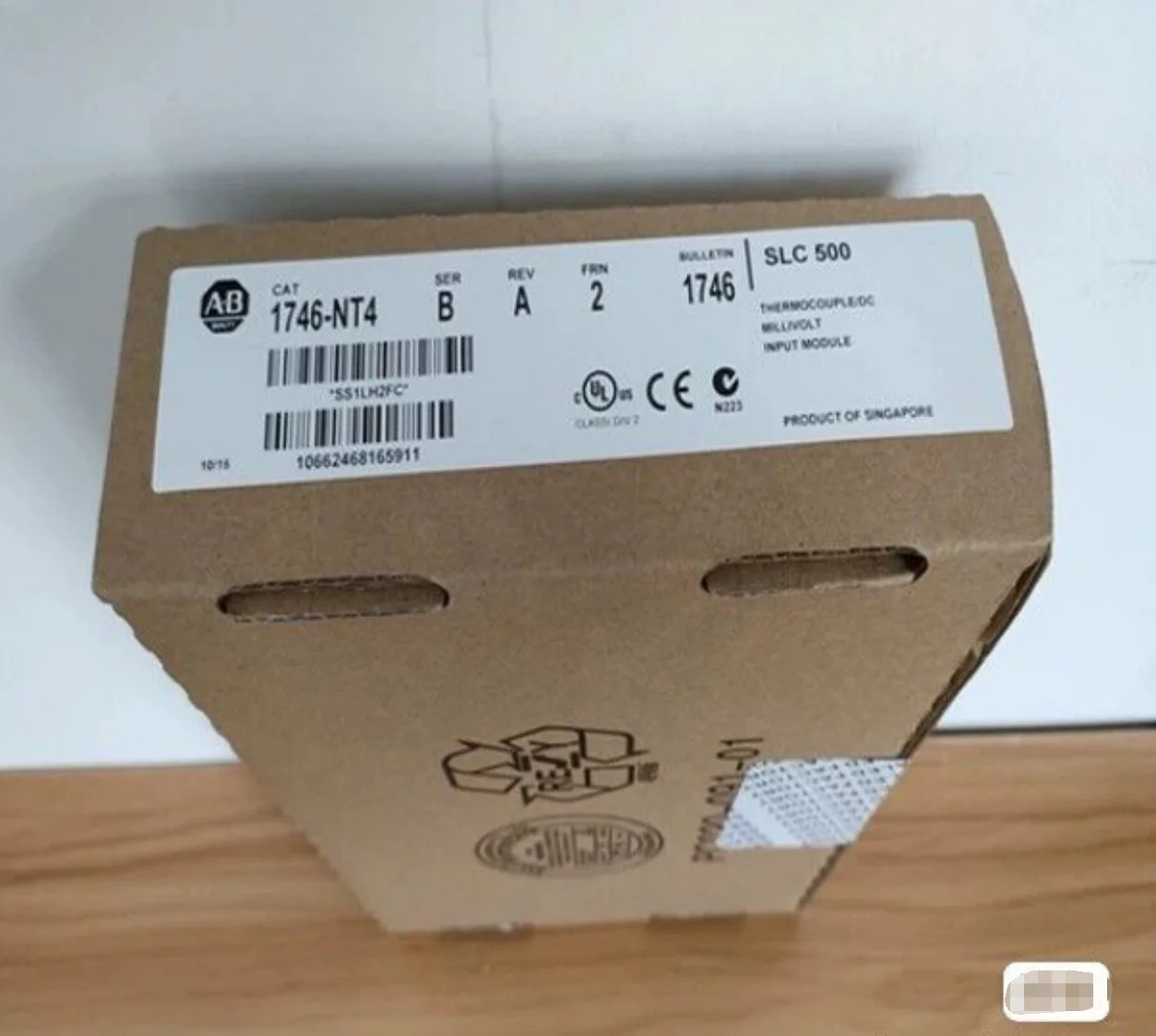 новый AB 1746-NT4 1746NT4 B в коробке