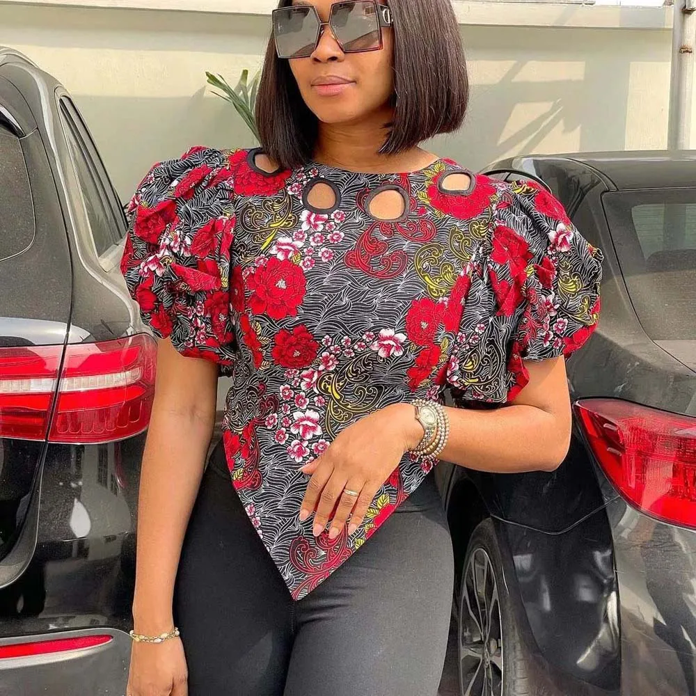 

2022 Women Fashion Blouse Short Sleeve Floral Printing Hollow Out Patchwork Round Neck Pulllover Casual Ladies Blouse For Summer