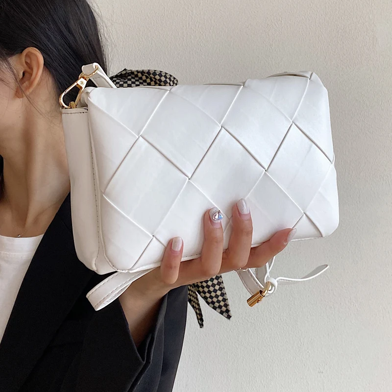 

CCRXRQ Luxury Designer Ladies Weave Shoulder Bags 2022 Summer New Fashion Trend Crossbody Bag for Women Small Square Bag Female