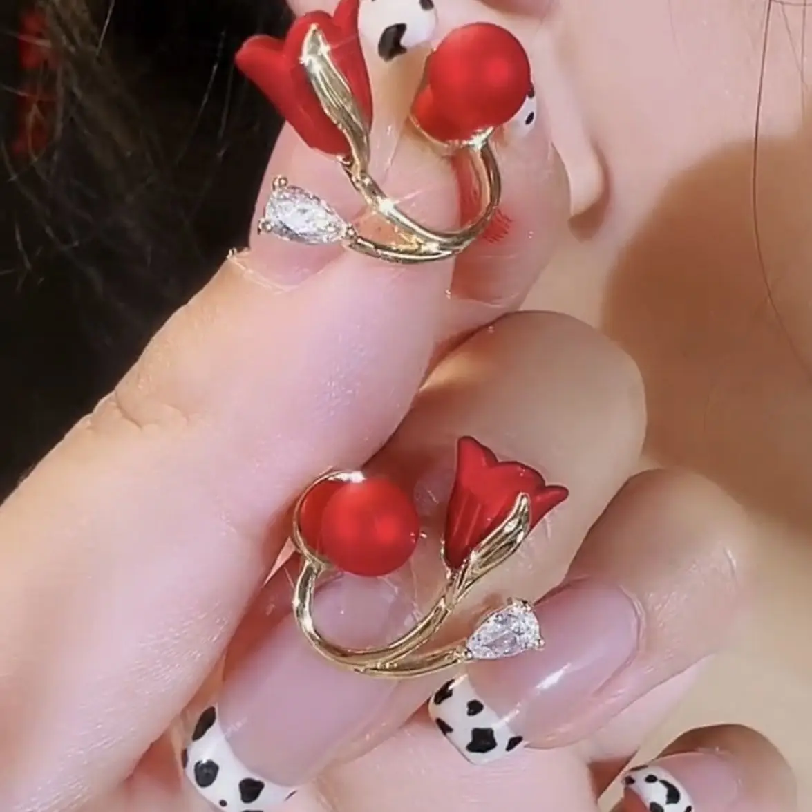 

Korean Earings Fashion Jewelry Red Flower Imitation Pearl Elegant Sweet Lovely Earrings For Women Gifts Stud Earrings Kolczyki