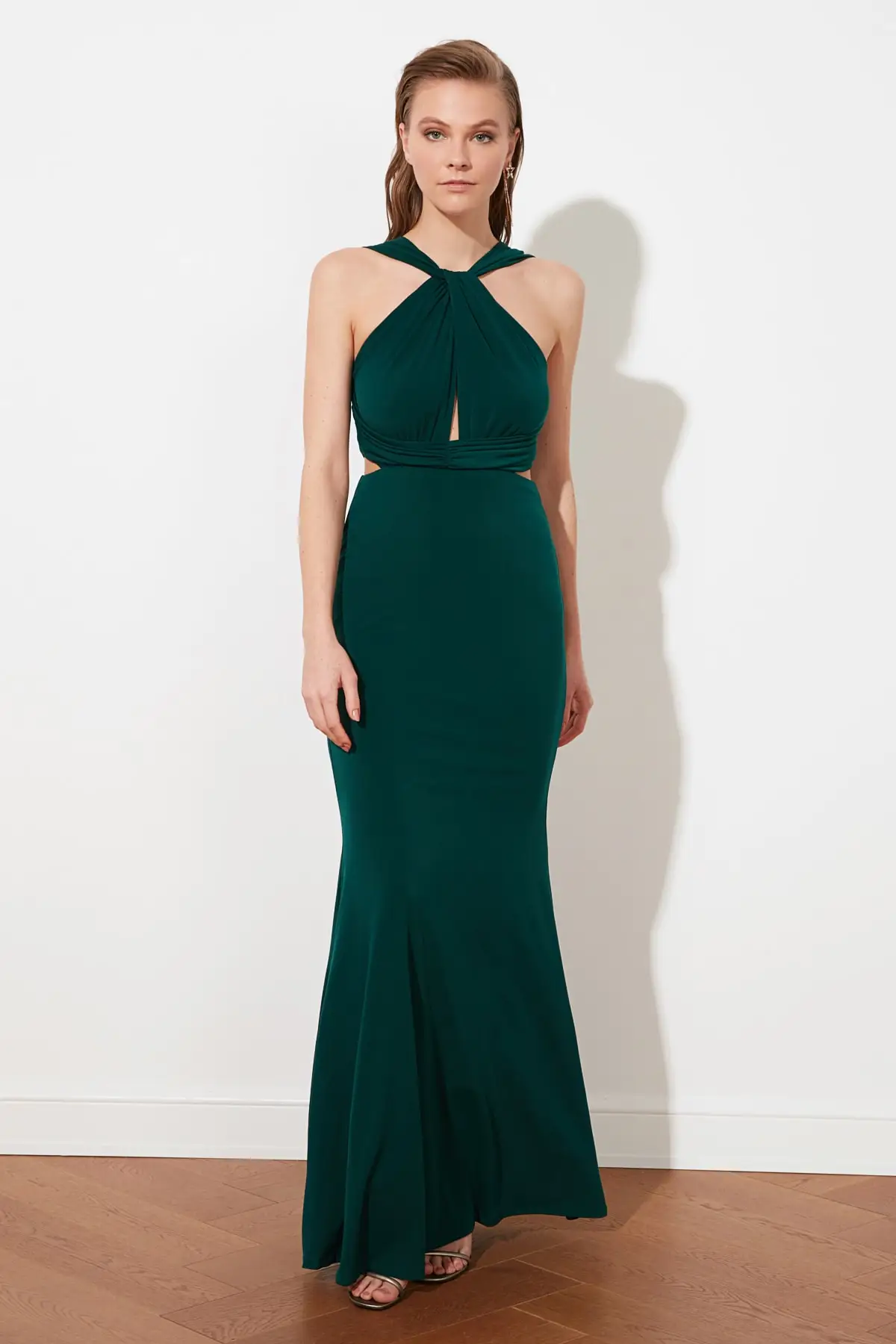 

Trendyol Collar Detail Evening Dress & Prom Gown TPRSS21AE0049