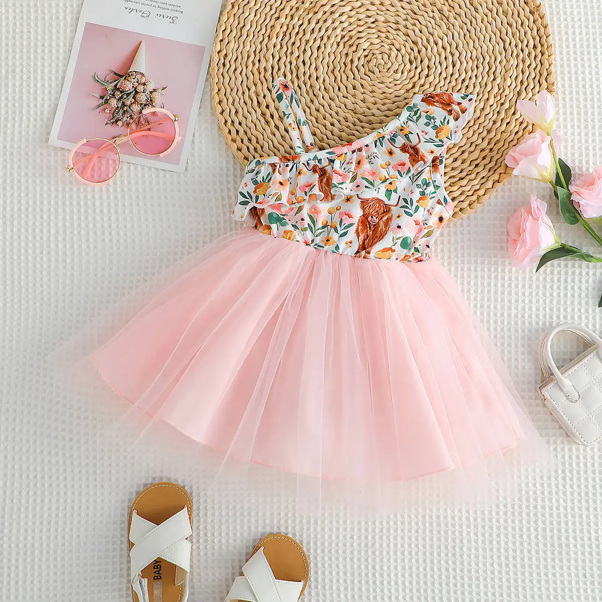 

2023 Baby Girls Flowers Tulle Dress Summer Oblique Strapless Dresses Toddler Princess Party Vestidos Childrens Mesh Tutu Clothes