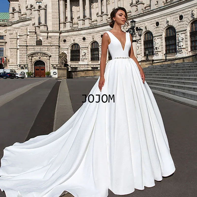 

Wedding Dresses 2022 Women's Dresses One Shoulder Beadings Bride Dress Sweep Train Floor Length A-Line Simple Wedding Gowns