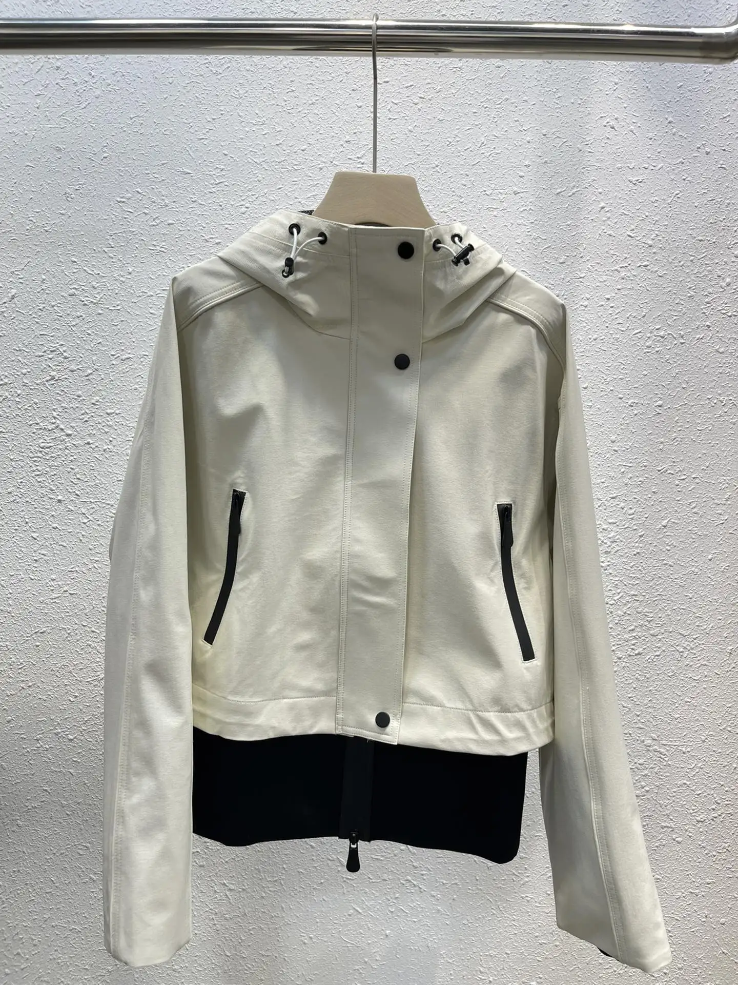 

2022 spring new women's hooded short coat