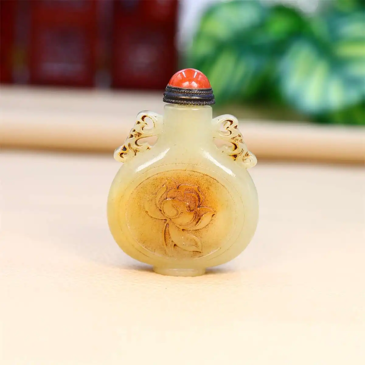 

Hetian Jade Lotus Snuff Bottle Collection Figurines Gifts Nephrite Fengshui Sculptures Statuette