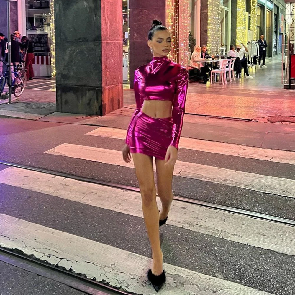 Женский комплект из двух предметов короткий топ с высоким воротником и длинным