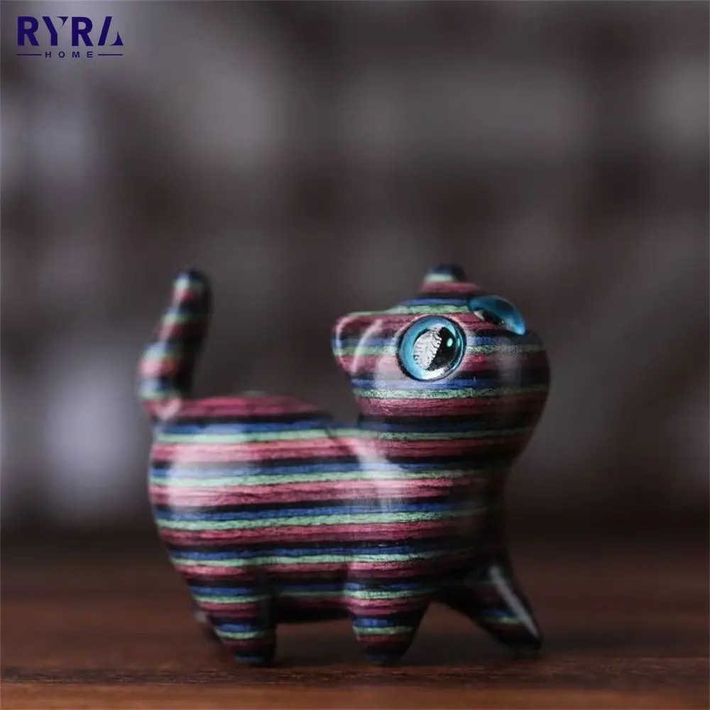 

Hand Carved Kitten Pet Sandalwood Ornaments Wooden Crafts Bookshelf Ornaments Exquisite Cat Wooden Carving Toy Decorations Gift