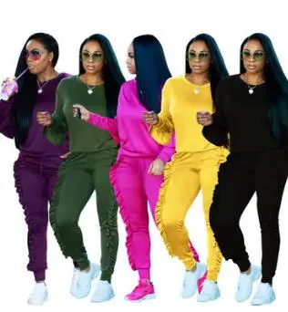 

Женский осенне-зимний костюм в стиле пэчворк