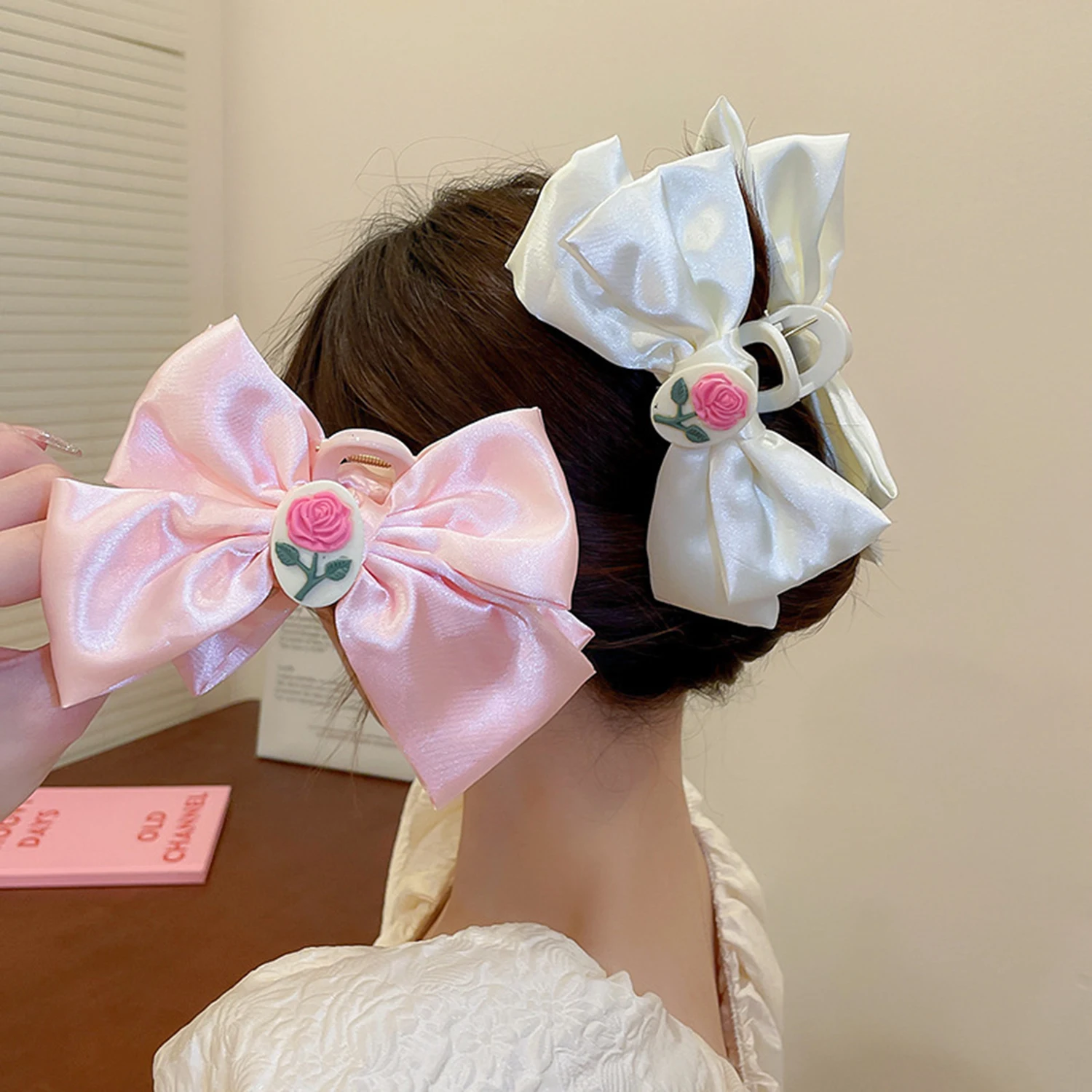 

Elegant Bow Rose Hair Claw For Women Sweet Outdoor Hair Decorate Long Thick Hair Holder Hair Clips Fashion Hair Accessories