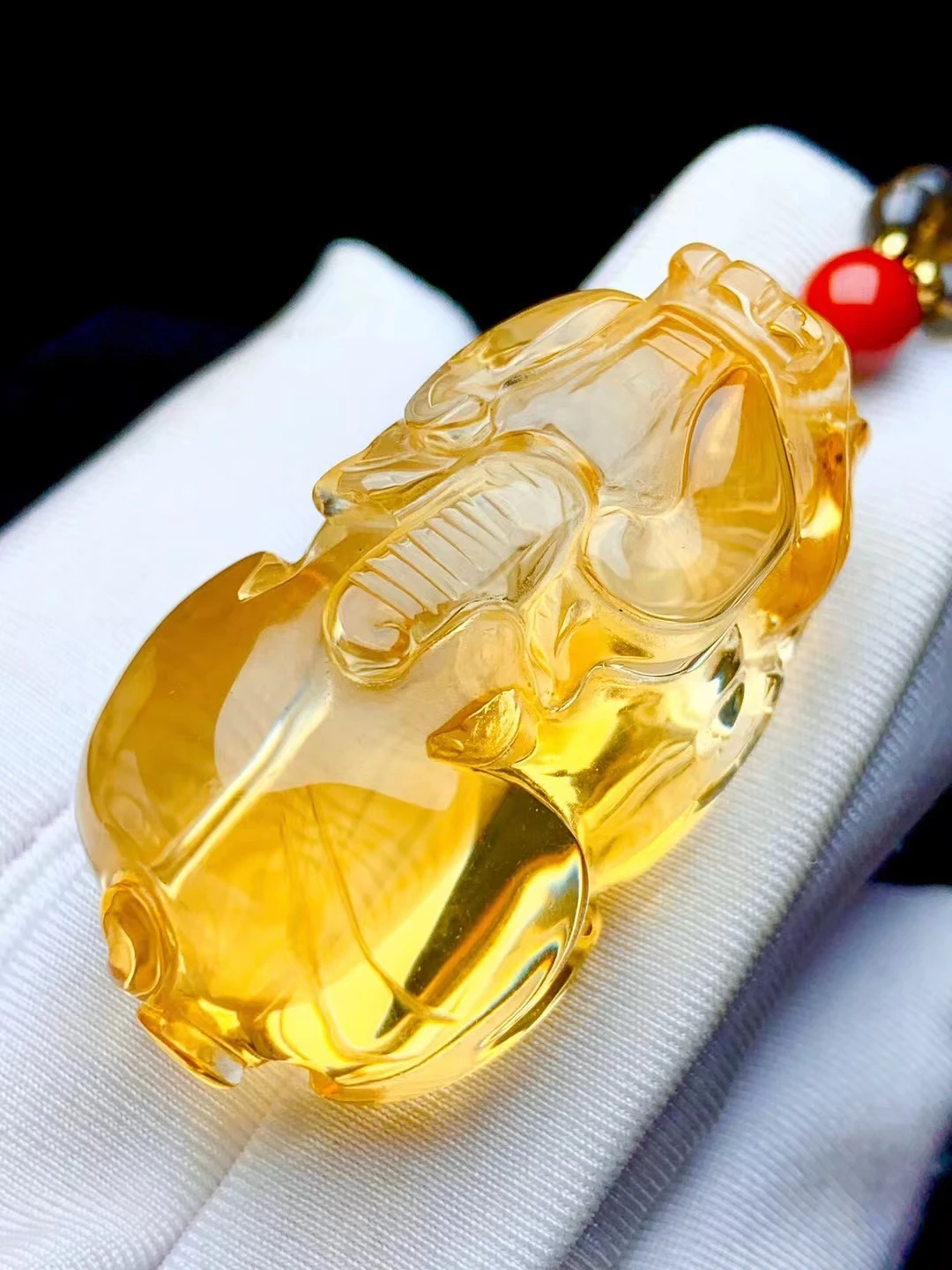 

Pi Xiu Natural Yellow Citrine Quartz Crystal Pendant Women Men Jewelry 44.26.21mm Citrine Wealthy Necklace AAAAA