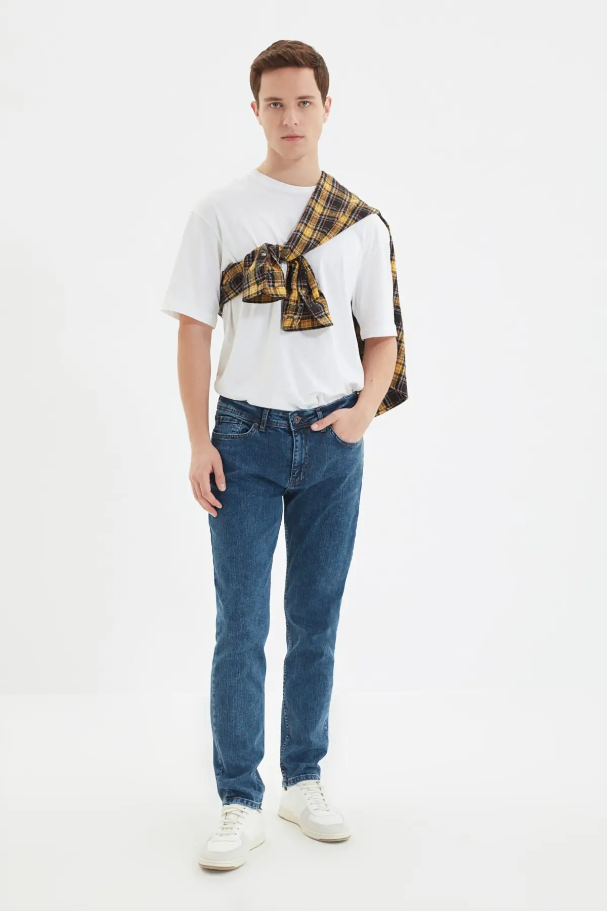 

Trendyol Male Slim Fit Jeans TMNAW22JE1234