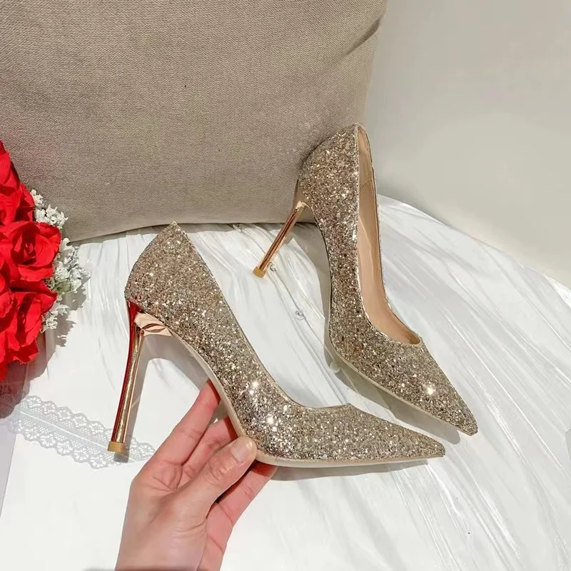 

In The Spring And Autumn Of 2022, Pointed Shallow Mouth And Sequins Sexy Nightclub High Heels Banquet Dress Wedding Shoes