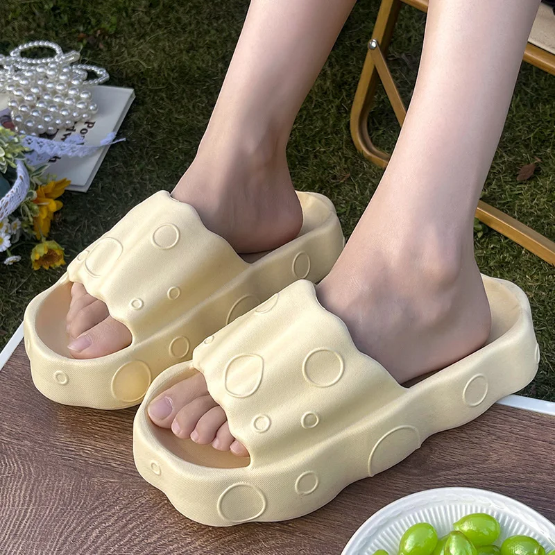 2023 Summer Thick Soles Couple Slipper Candy Color Wave Slipper Sandals Women Eva ShoesHome Non Slip Man Slippers