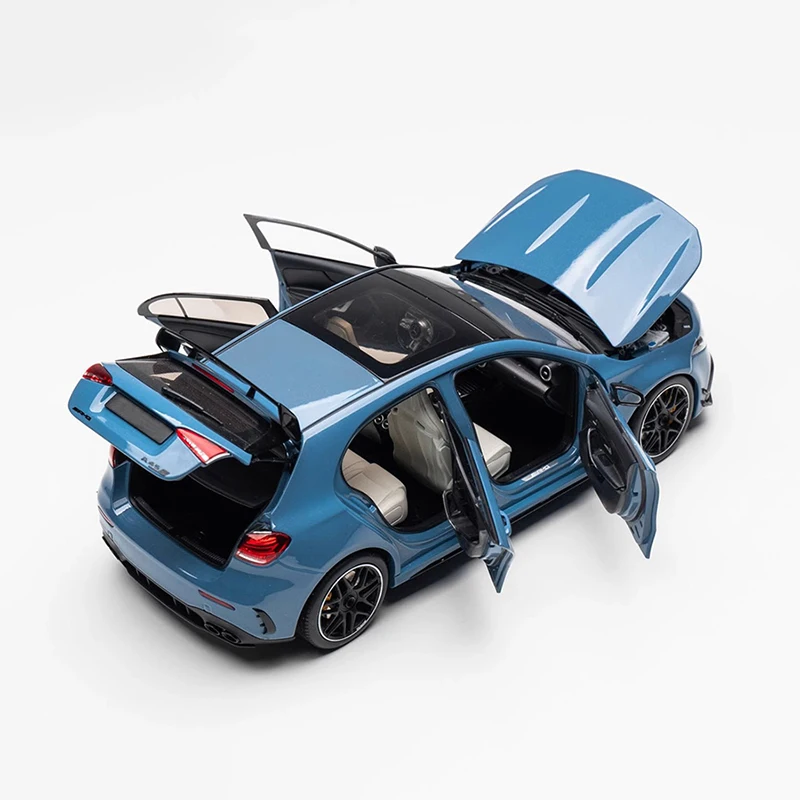 Коллекция автомобилей Kiloworks/NZG 1:18 A45 S Performance