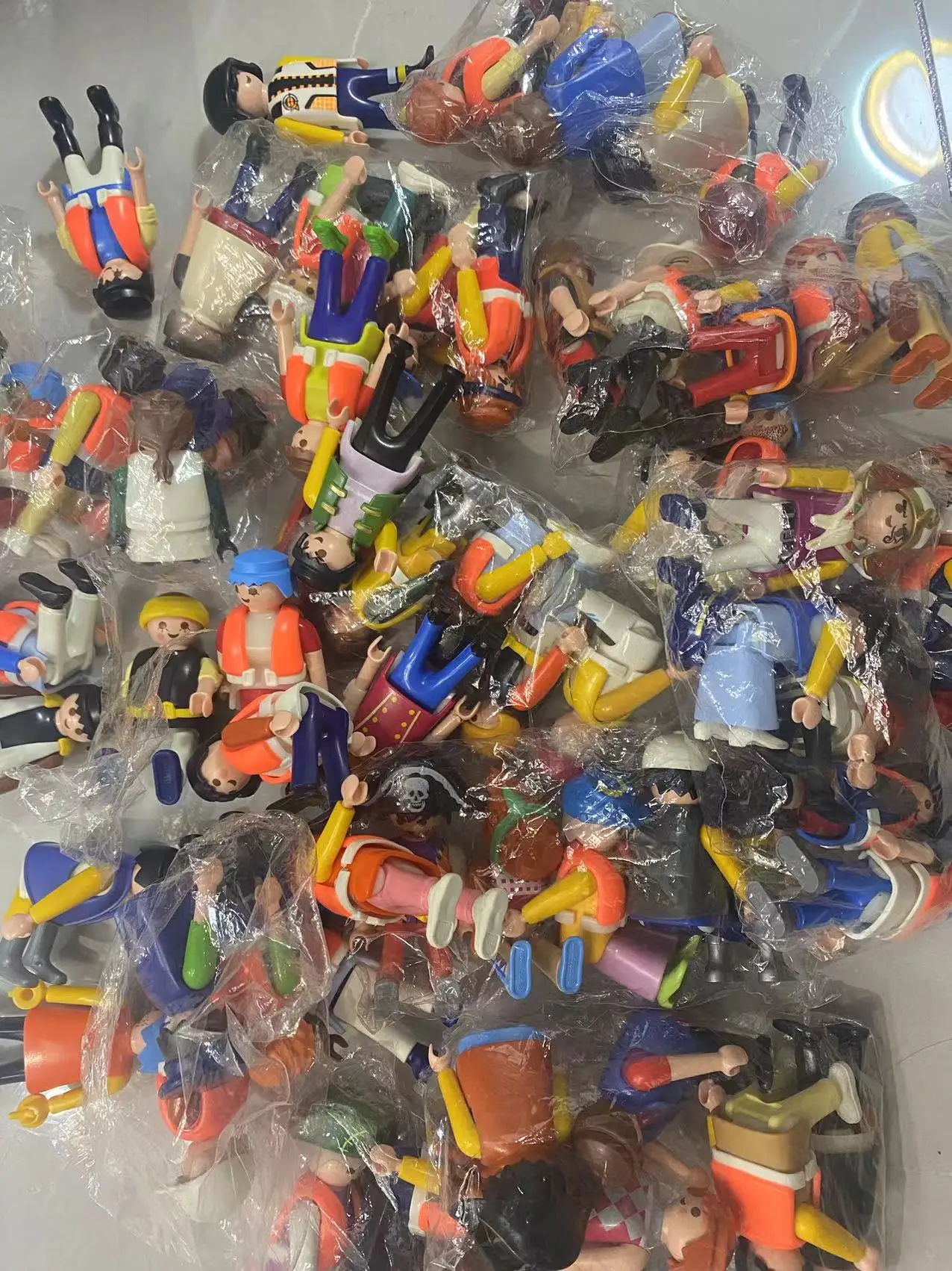 

Экшн-фигурки Playmobil 7,5 см случайные 1 шт., милые игрушки, модель для мальчиков и девочек, куклы, коллекционные игрушки для детей, рождественский подарок