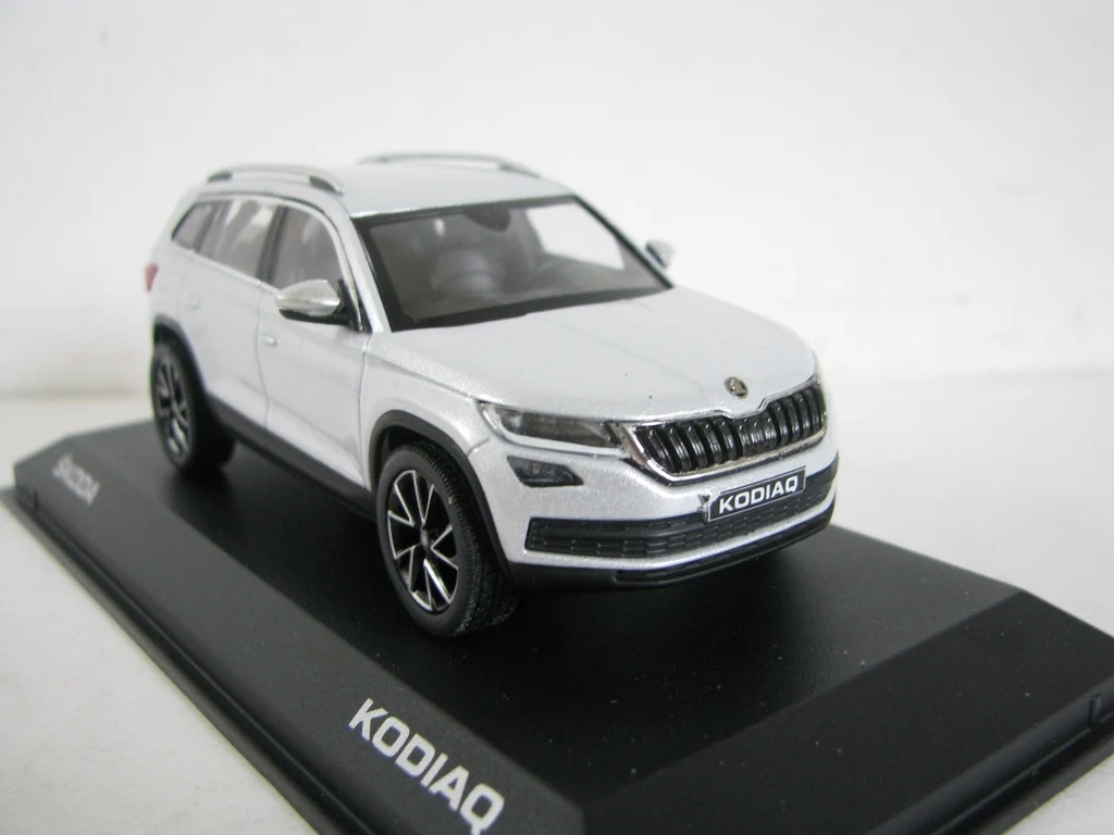 

NOREV 1:43 Skoda Kodiaq модель автомобиля suv игрушки