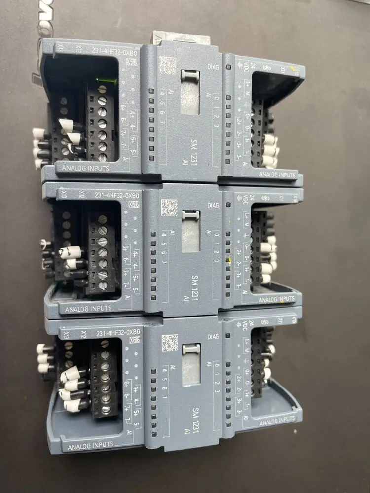 SIMATIC S7-1200 8AI 6ES7231-4HF32-0XB0 6ES7 231-4HF32-0XB0